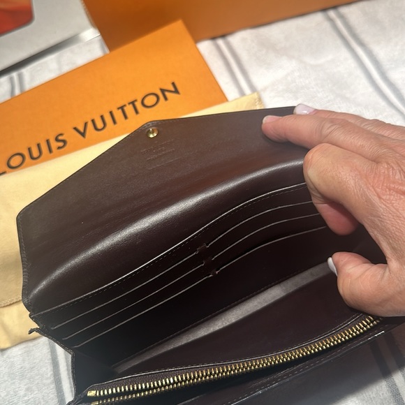 Louis Vuitton dark purple patent leather long wallet! - Picture 4 of 12